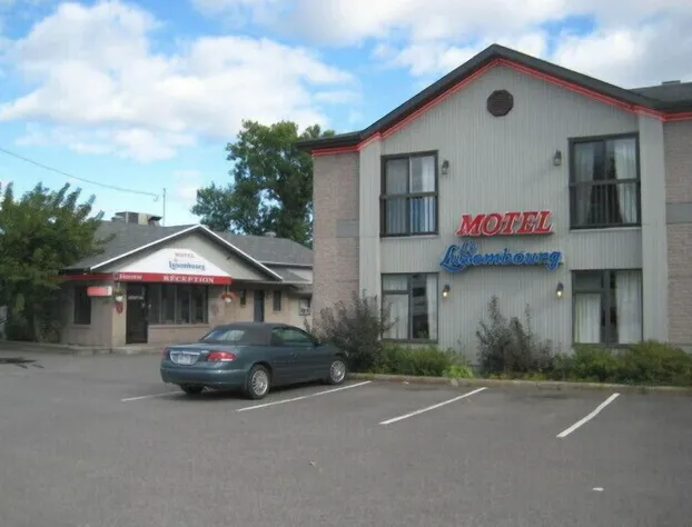 Hotel & Motel le Luxembourg hotel detail image 1