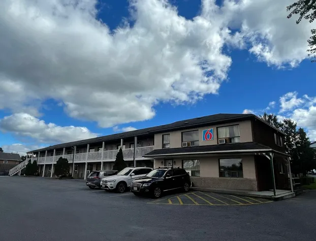Motel 6 Campbellford, ON hotel detail image 1