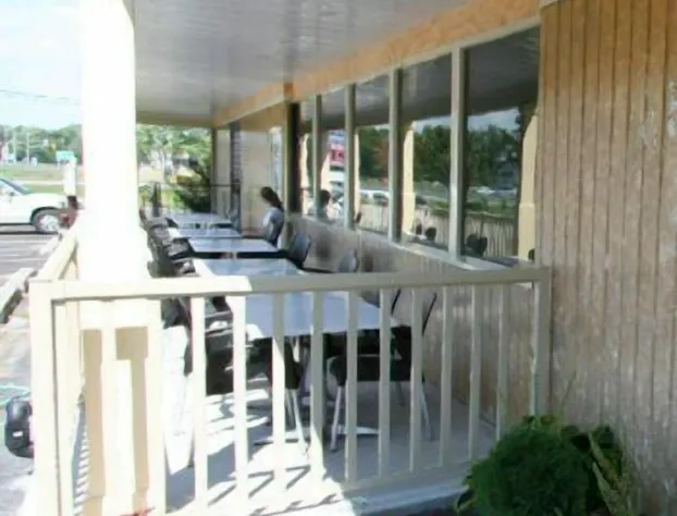 Wainfleet Motel & Restaurant hotel detail image 4