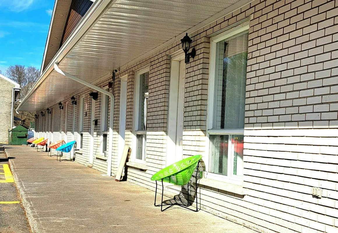 Motel Bonsoir hotel hero