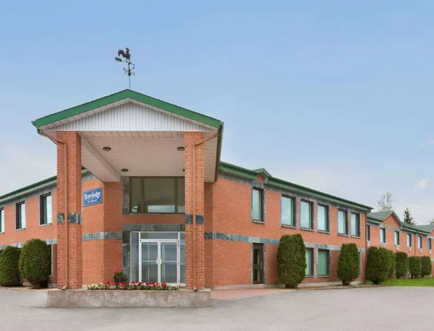 Travelodge by Wyndham Rigaud hotel detail image 1