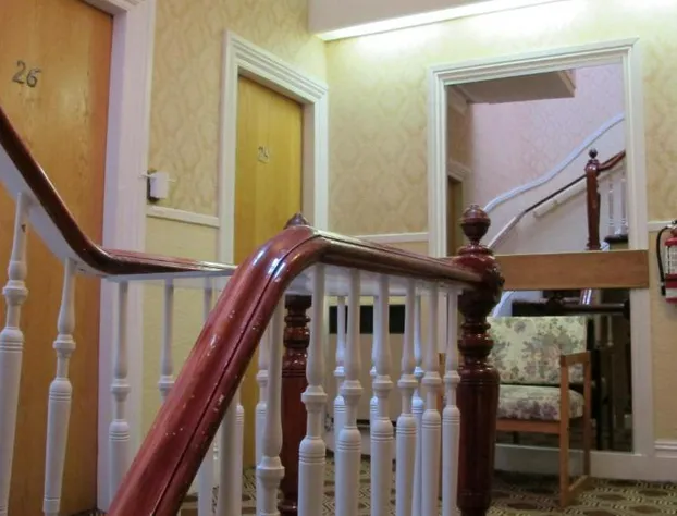 Au Petit Hôtel hotel detail image 3