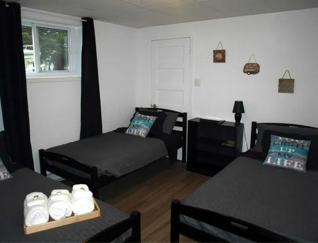 Hébergement L'Unik hotel detail image 1