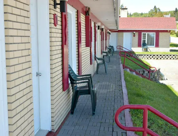Motel Les Chalets Bo-Fleuve hotel detail image 2