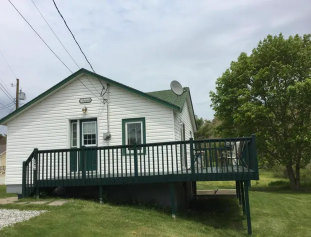 MacKenzie's Motel & Cottages hotel detail image 4