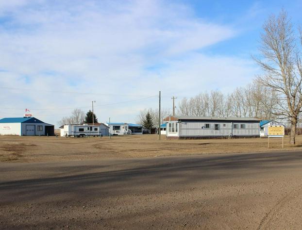 Raval Paradise Motel & RV Park hotel detail image 2