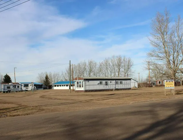 Raval Paradise Motel & RV Park hotel detail image 1