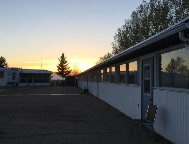 Raval Paradise Motel & RV Park hotel detail image 4