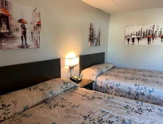 Kirkfield Motor Hotel hotel detail image 2