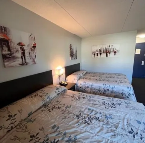 Kirkfield Motor Hotel hotel detail image 3