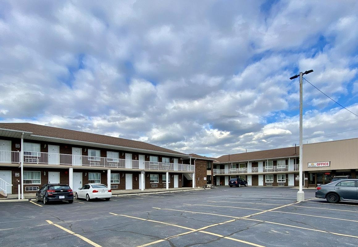 Kenora Motel hotel hero