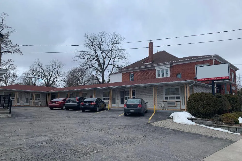 Lucien Motel hotel hero