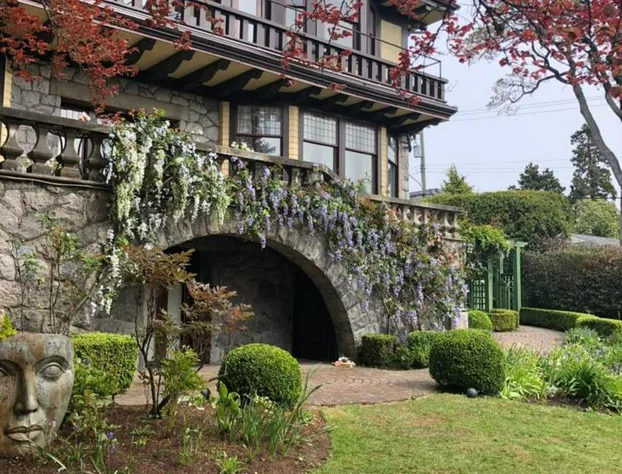 Prior Castle Inn hotel detail image 4