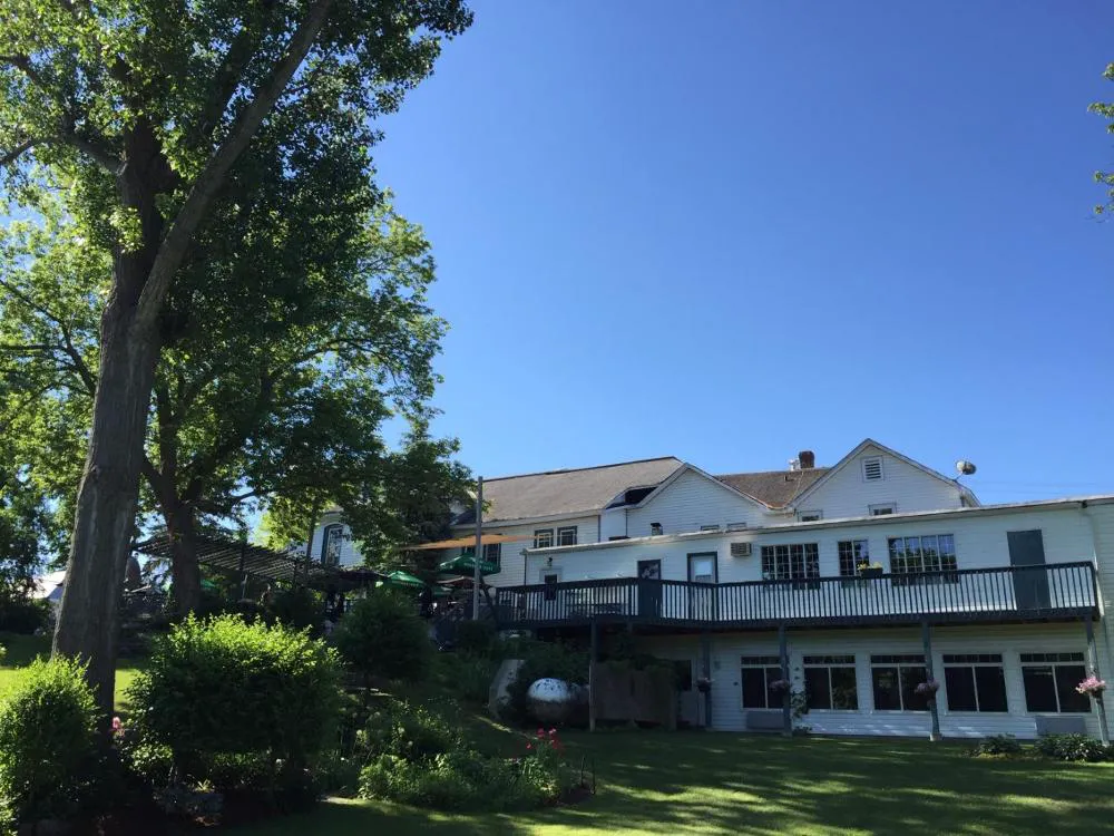 The Cove Inn hotel hero