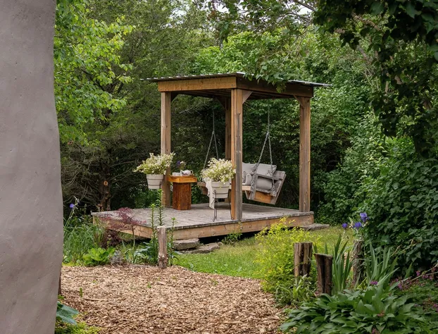 Owl's Nest Suites hotel detail image 4