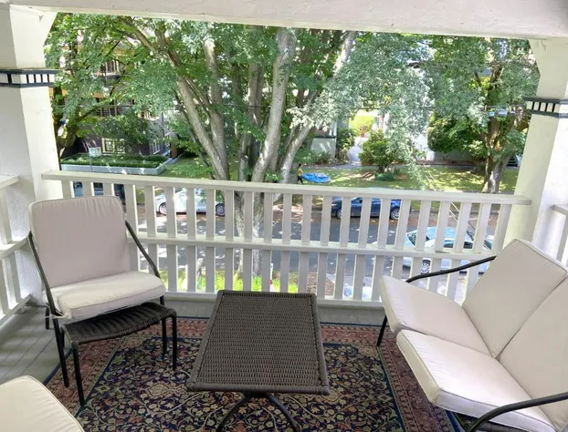 Cambie Lodge B&B hotel detail image 3