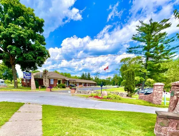 Park Place Motel & Suites hotel detail image 4