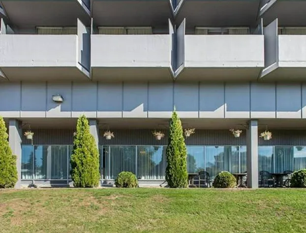 Econo Lodge hotel detail image 2