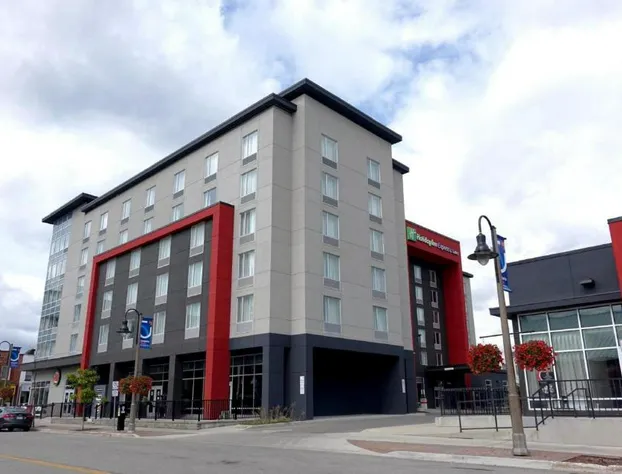 Holiday Inn Express & Suites Oshawa Downtown - Toronto Area by IHG hotel detail image 3