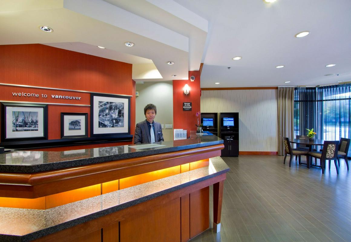 Hampton Inn by Hilton Vancouver-Airport/Richmond hotel hero