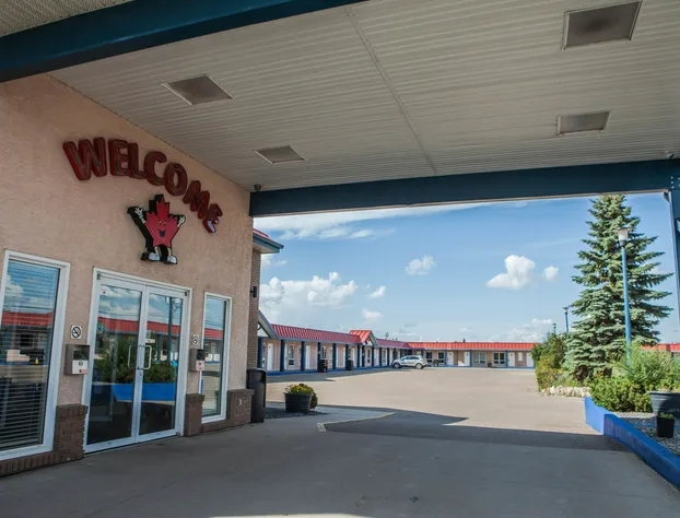 Canadian Motel North Battleford hotel detail image 3