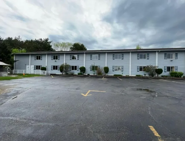 Super 8 by Wyndham Pembroke hotel detail image 1