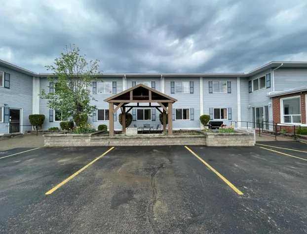 Super 8 by Wyndham Pembroke hotel detail image 3