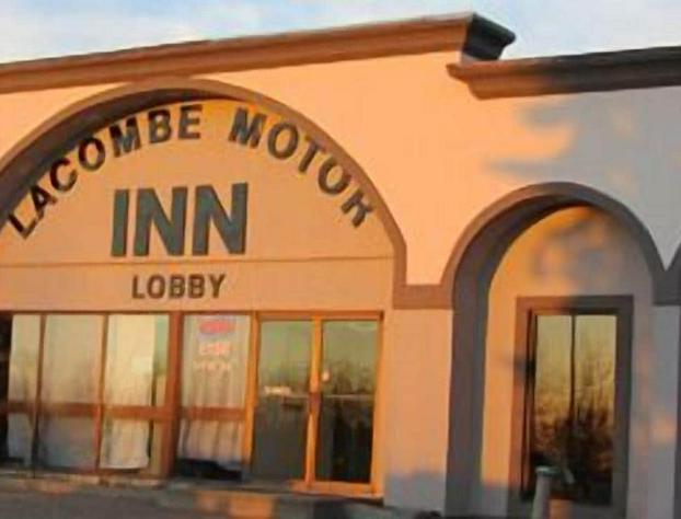 Lacombe Motor Inn hotel detail image 3
