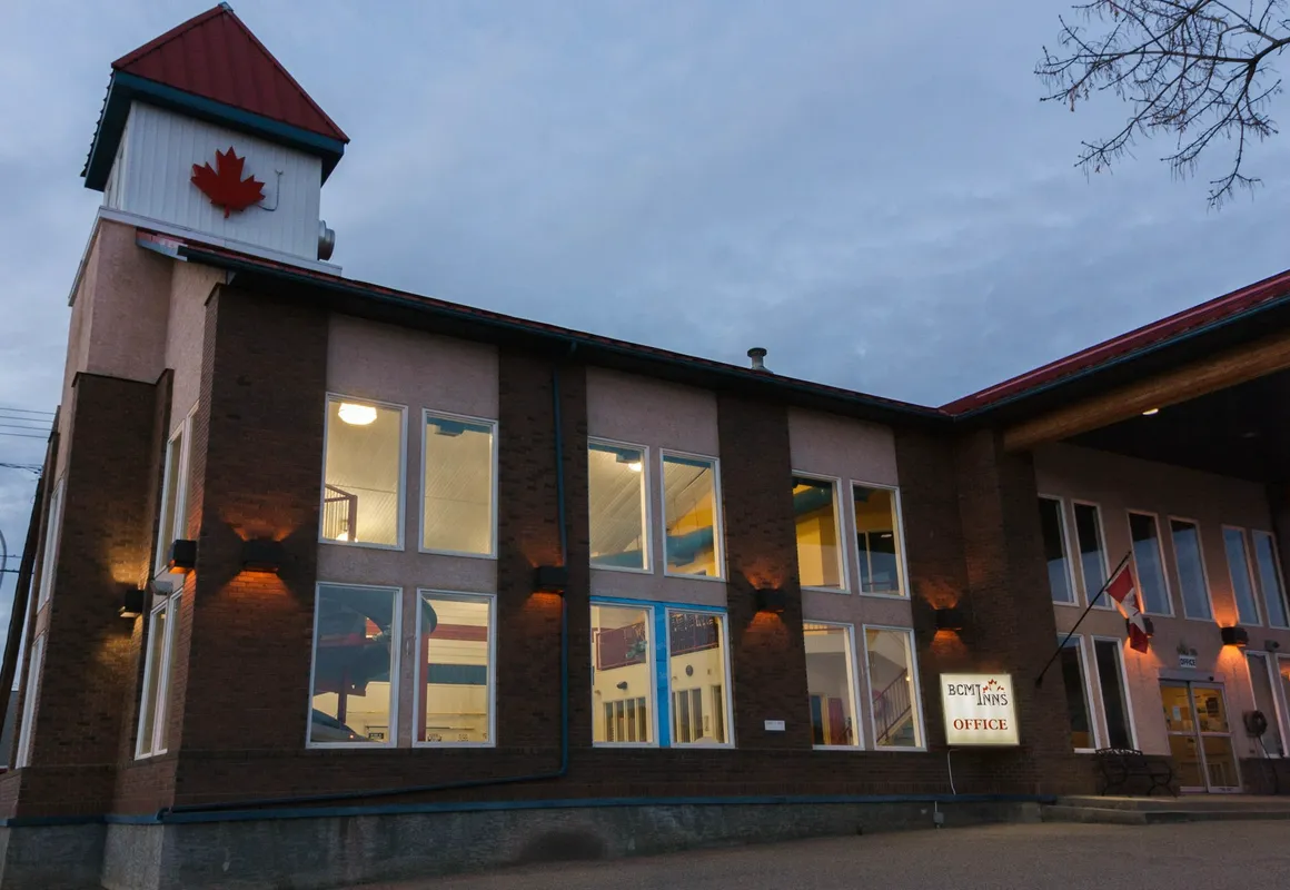 BCMInns Peace River hotel hero