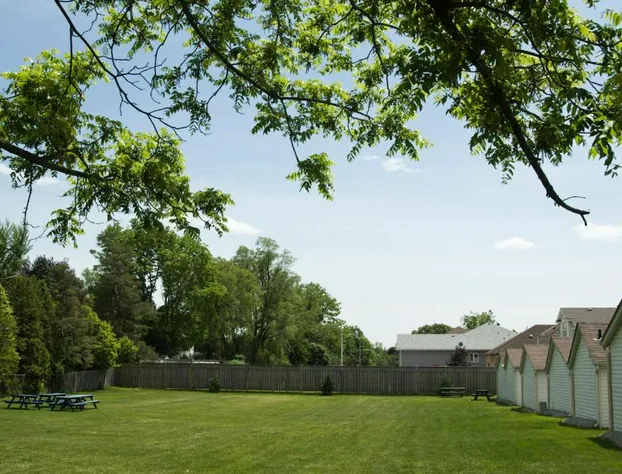 Falls Manor Resort hotel detail image 2