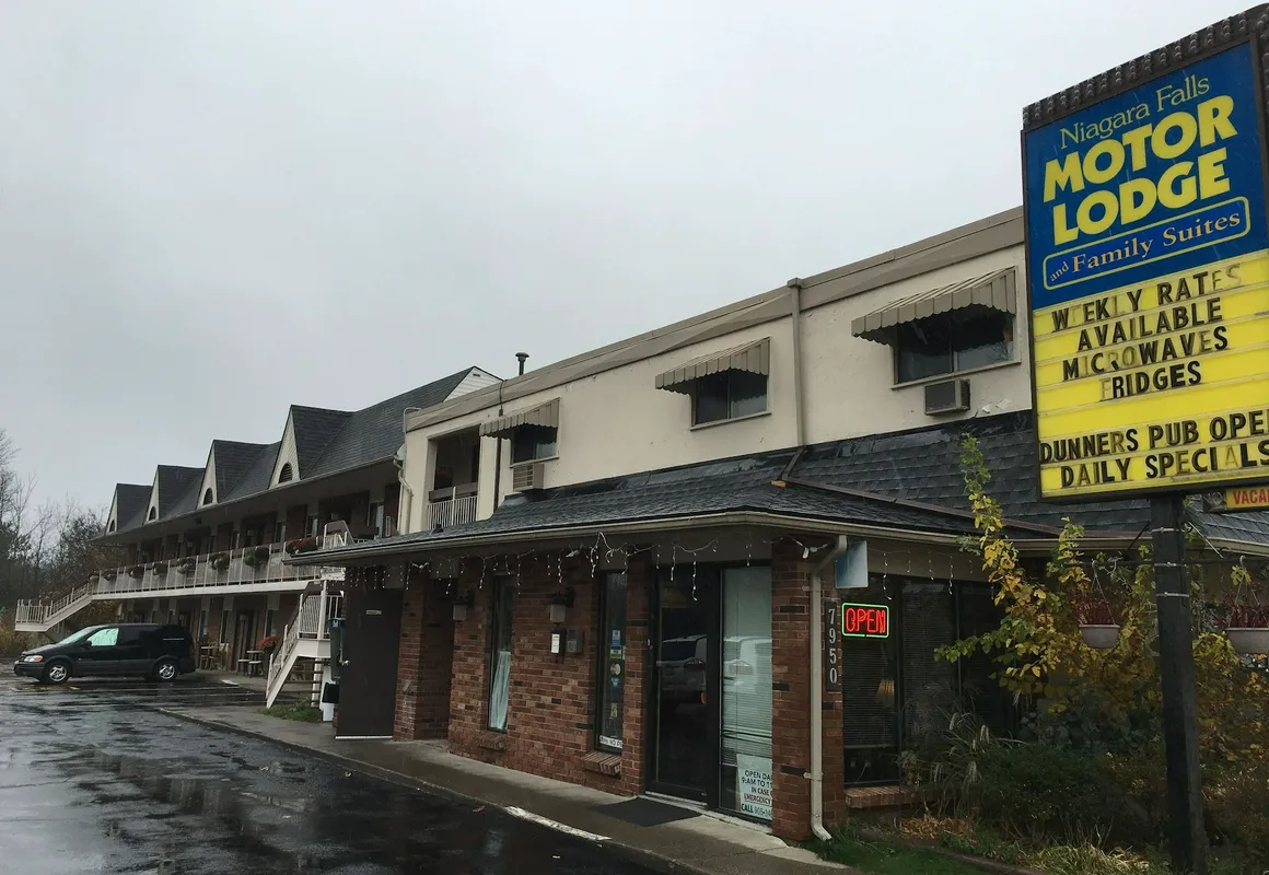 Niagara Falls Motor Lodge hotel hero
