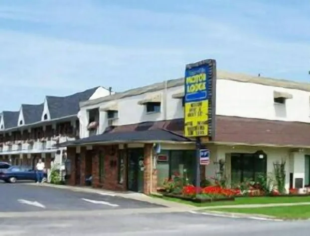 Niagara Falls Motor Lodge hotel detail image 3