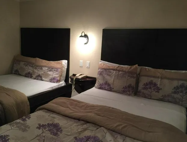 Mayflower Motel hotel detail image 4