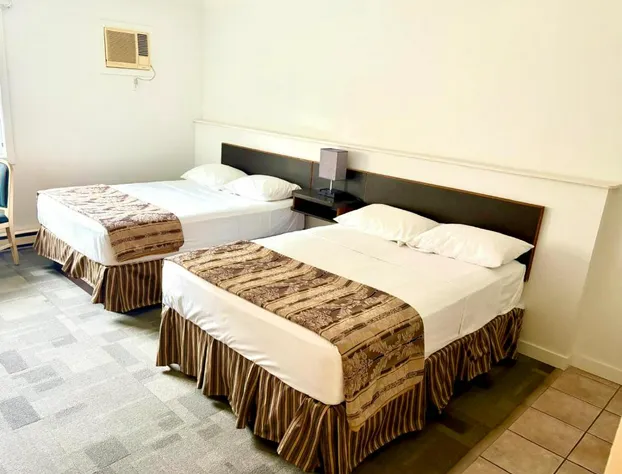 Lillooet Hotel Victoria hotel detail image 3