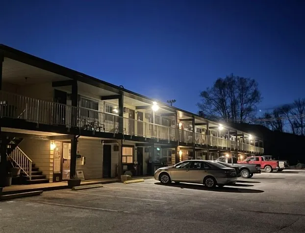 Twin Creeks Motel hotel detail image 4