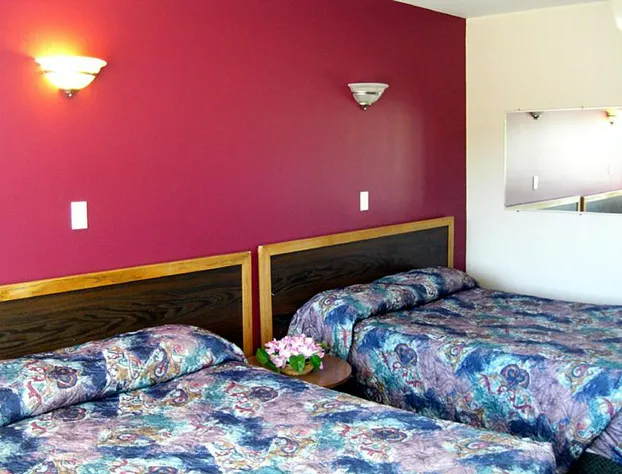 Comox Valley Inn & Suites hotel detail image 1