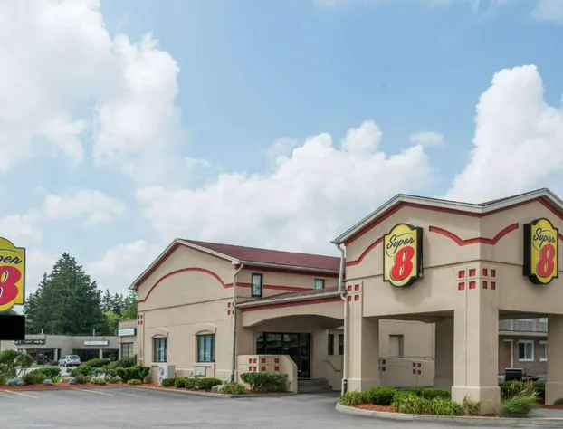 Super 8 by Wyndham Guelph hotel detail image 2