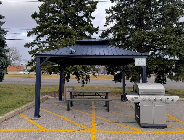 Super 8 by Wyndham Guelph hotel detail image 3