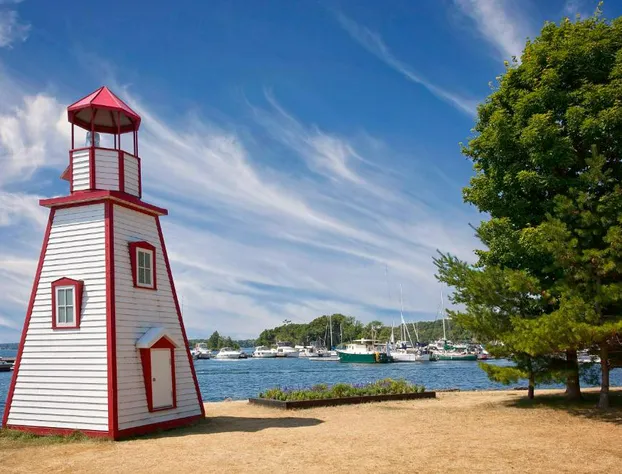 Ramada by Wyndham 1000 Islands/Gananoque hotel detail image 3