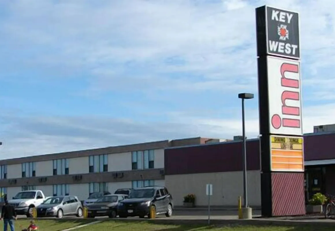 Key West Inn hotel hero