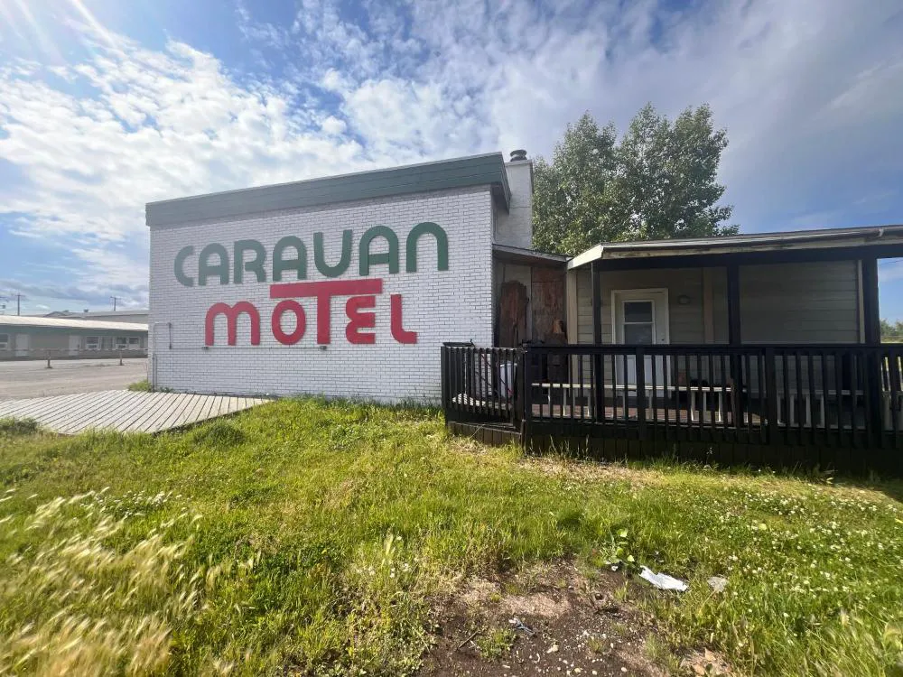 Caravan Motel hotel hero