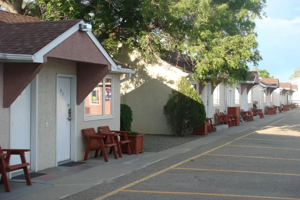 Red Coat Inn hotel hero