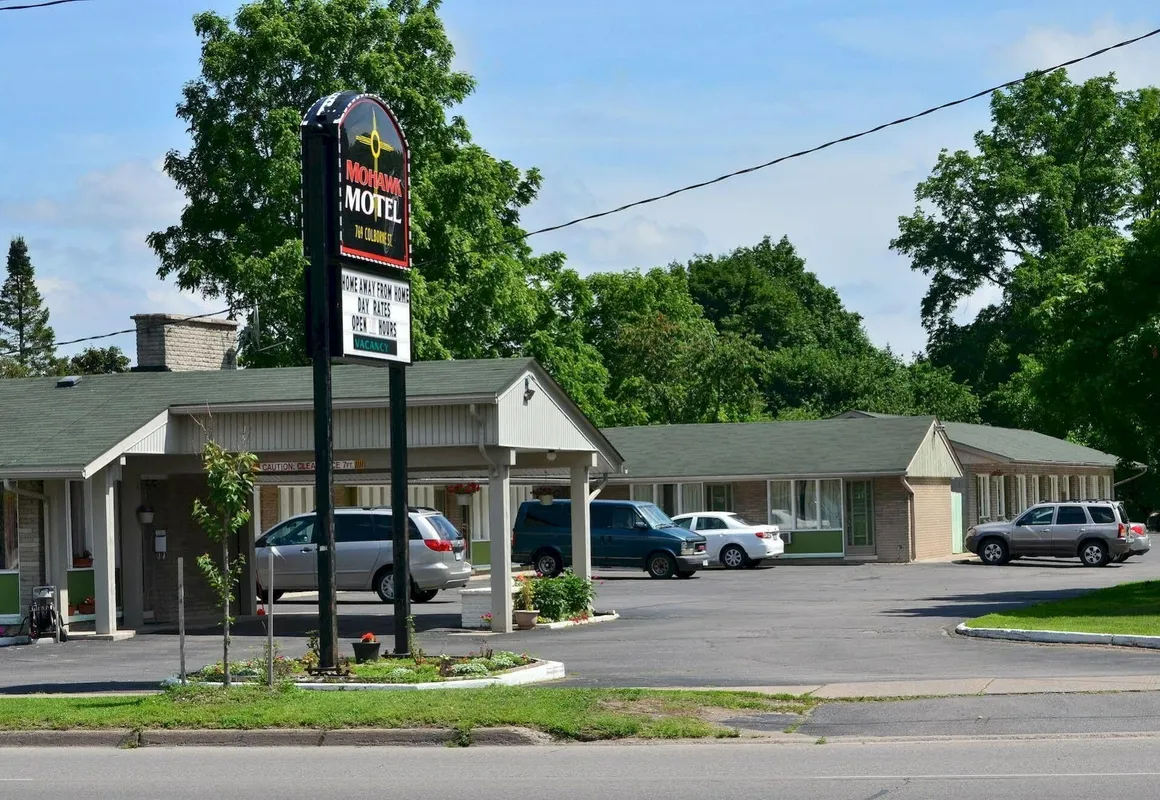 Mohawk Motel hotel hero