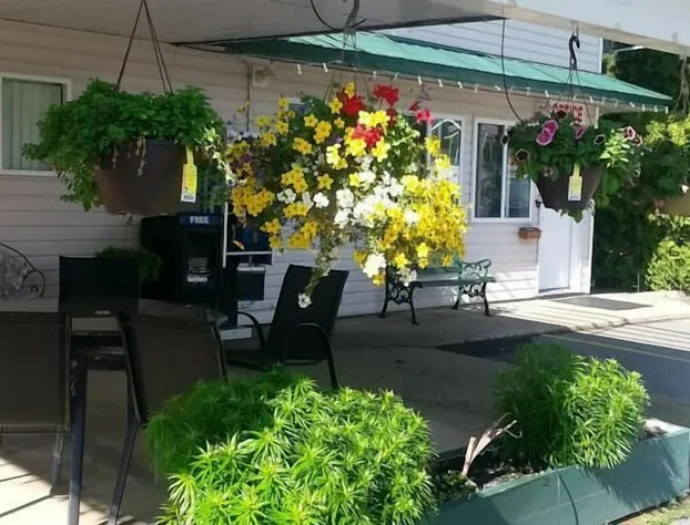 Clearwater Country Inn & RV Park hotel detail image 1