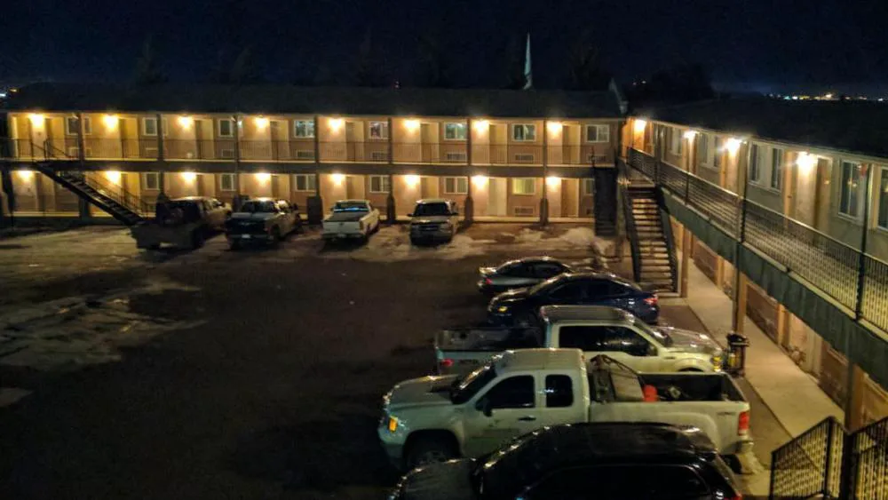 Aspen Motor Inn hotel hero