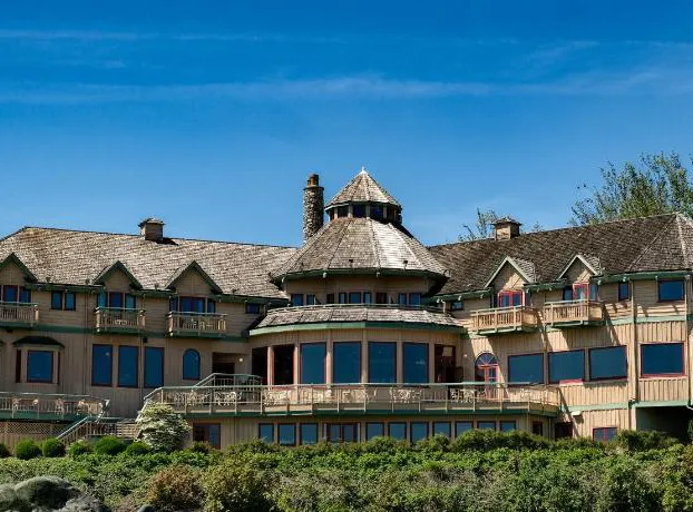 Painter's Lodge hotel detail image 2