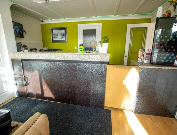 Camrose Motel hotel detail image 3