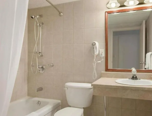 Travelodge by Wyndham Cambridge - Waterloo hotel detail image 2