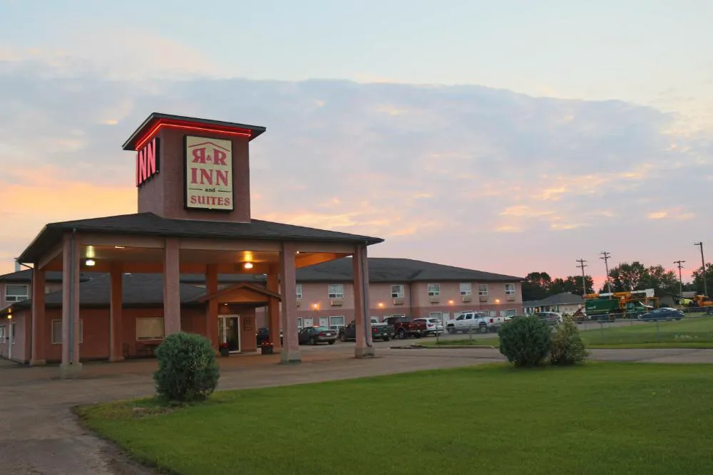 R & R Inn & Suites hotel hero