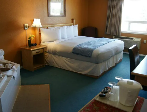 R & R Inn & Suites hotel detail image 4